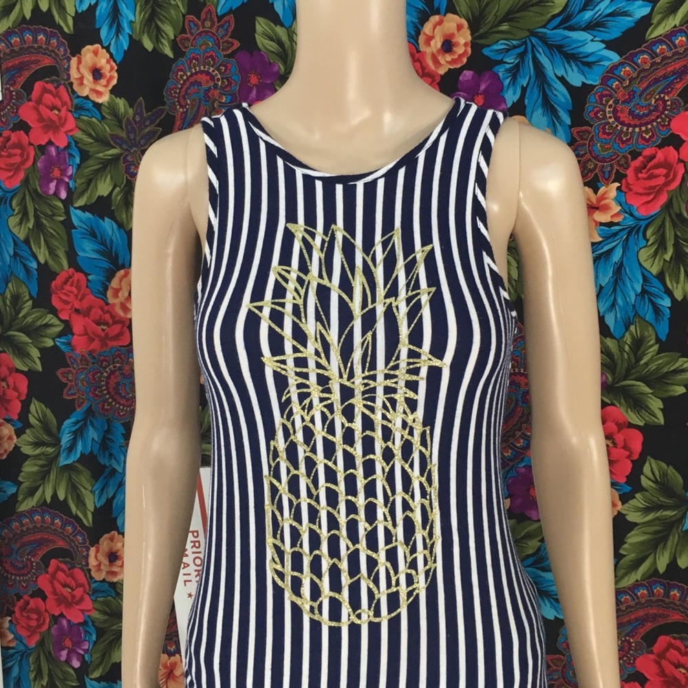 WOMEN’S PINEAPPLE SHIRT NAVY BLUE STRIPED SIZE 12